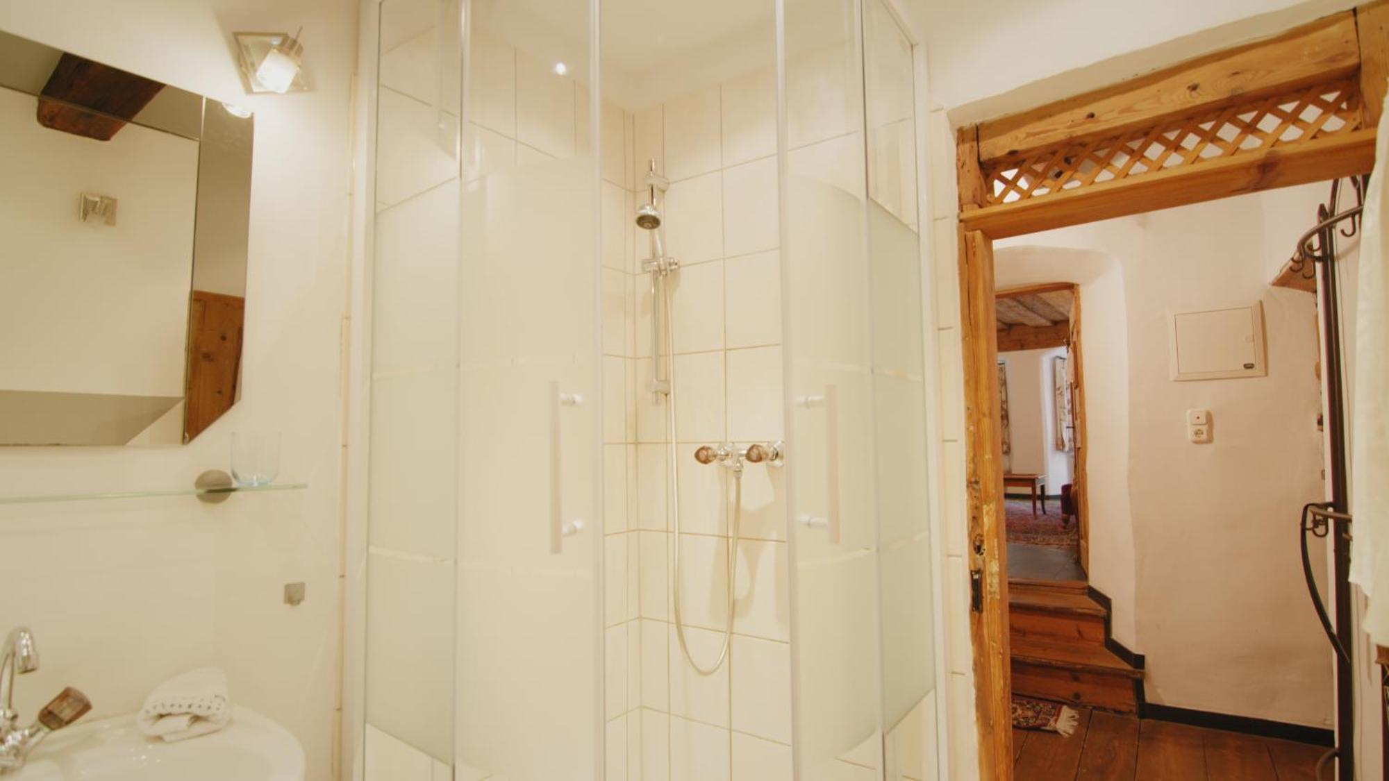 Arbesgassl Apartment Hall in Tirol